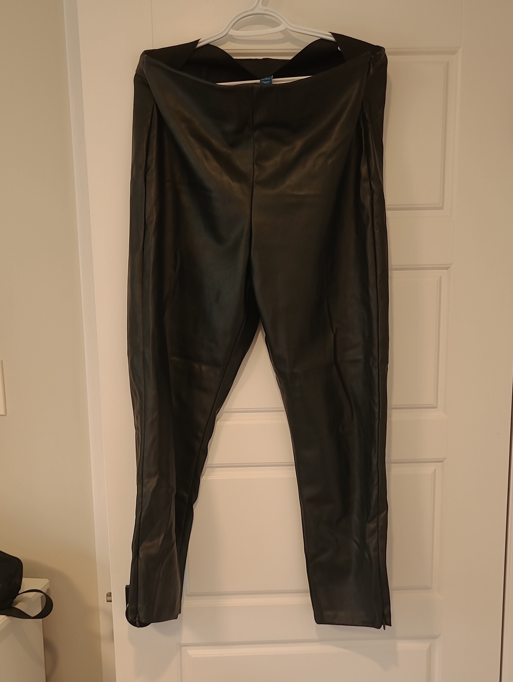 Old Navy Black Faux Leather Leggings